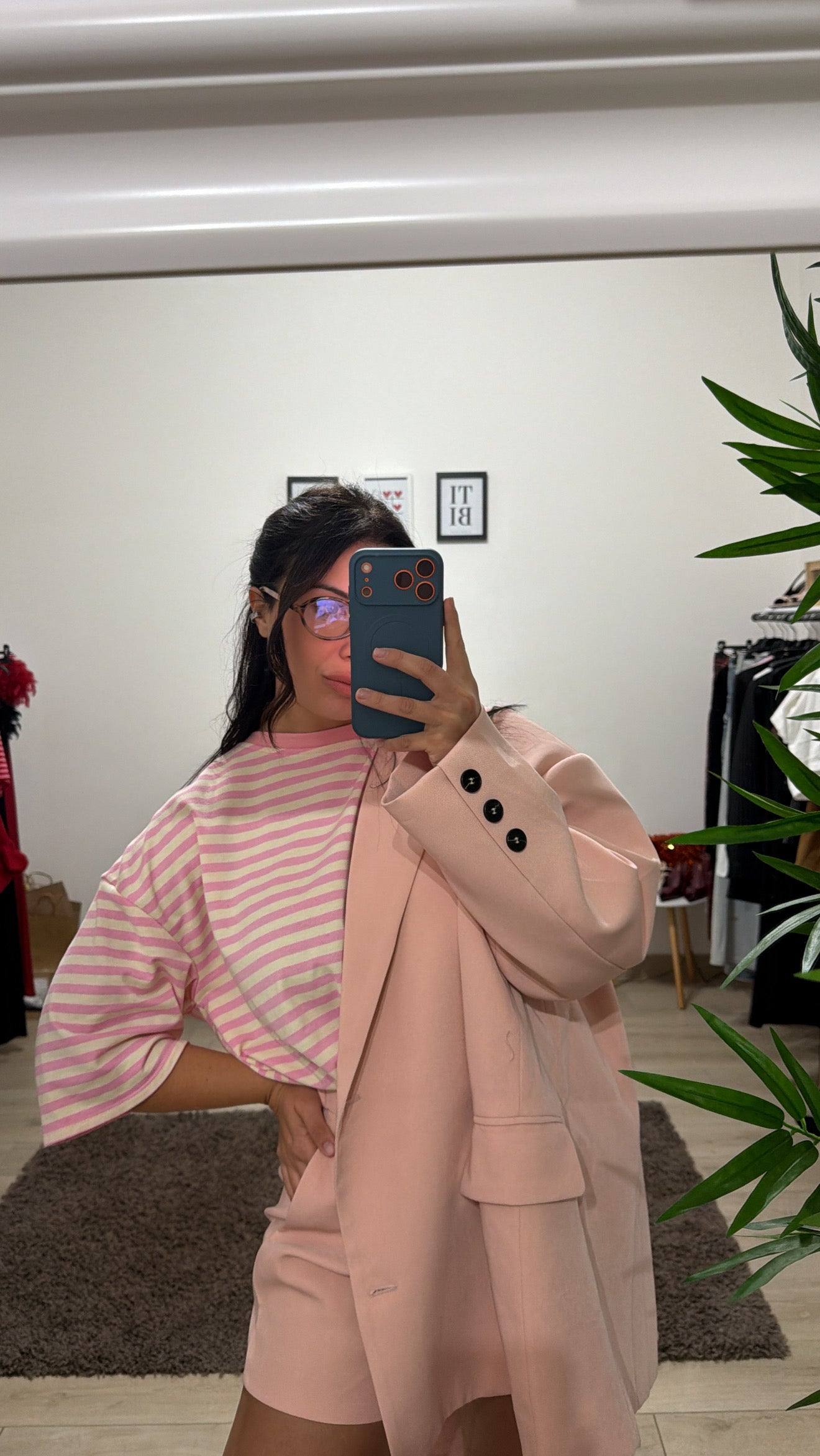 T shirt righine bianca e rosa